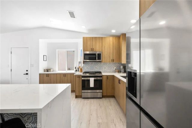 3030 E Vincentia, Palm Springs, CA 92262