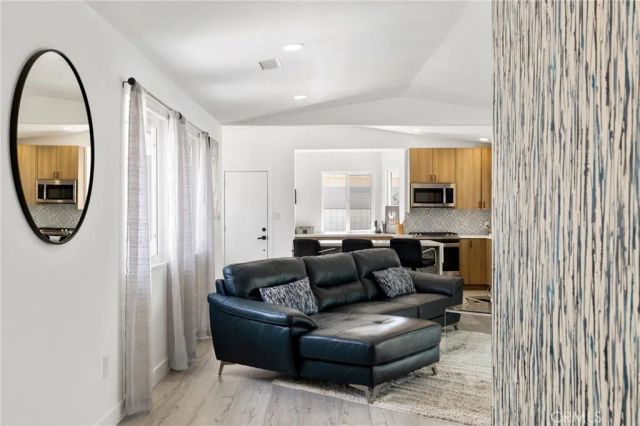 3030 E Vincentia, Palm Springs, CA 92262