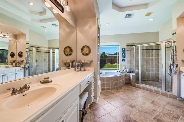 108 High Plains TRL, Spicewood, TX 78669