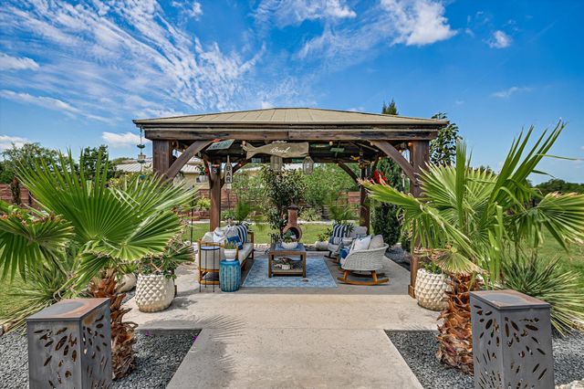 108 High Plains TRL, Spicewood, TX 78669