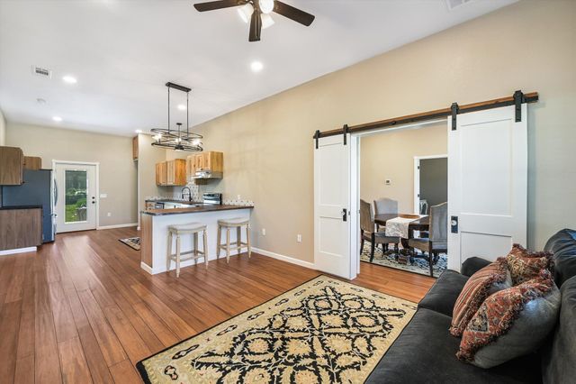 108 High Plains TRL, Spicewood, TX 78669