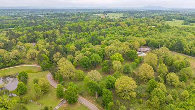 324 Farquharson Ln, Pearcy, AR 71964