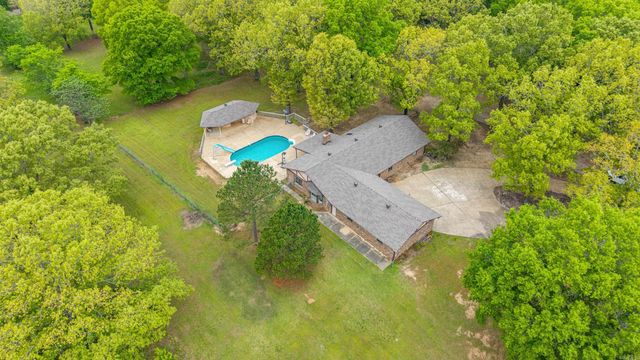 324 Farquharson Ln, Pearcy, AR 71964