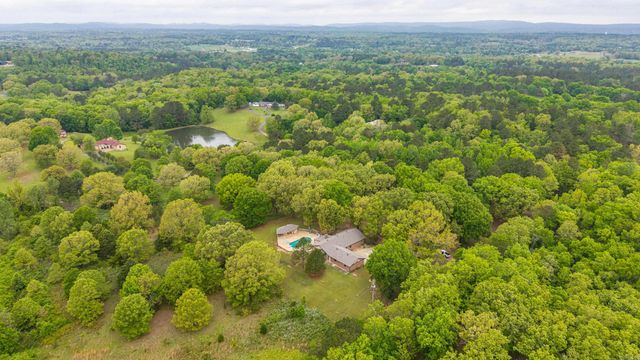 324 Farquharson Ln, Pearcy, AR 71964