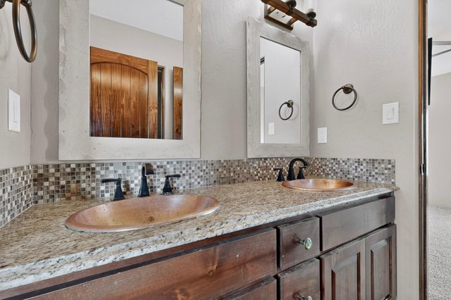 6530 Picardia Place NW, Albuquerque, NM 87120