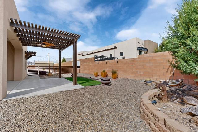 6530 Picardia Place NW, Albuquerque, NM 87120