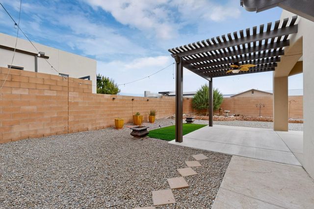 6530 Picardia Place NW, Albuquerque, NM 87120