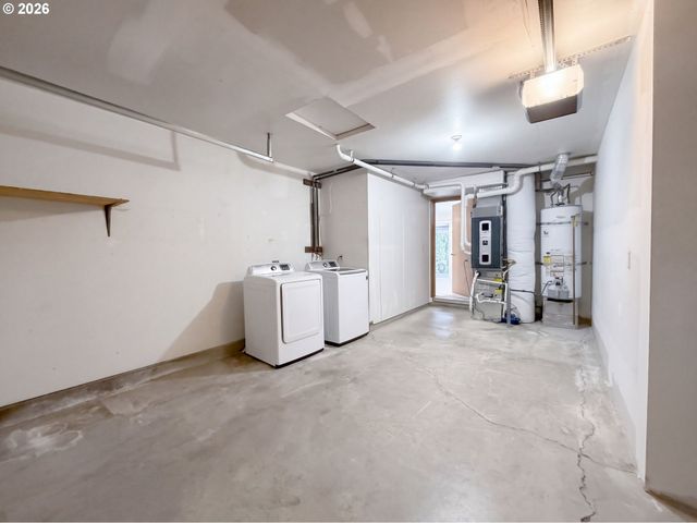 5810 Nw LANDING Dr, Portland, OR 97229