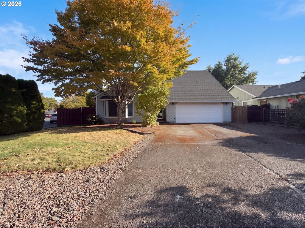 5810 Nw LANDING Dr, Portland, OR 97229