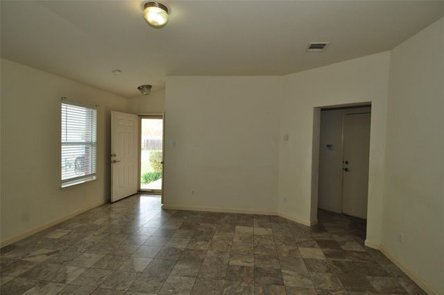 1409 Tea Leaf DR, Pflugerville, TX 78660