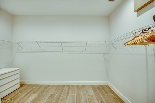 1732 SE 40th TER, Cape Coral, FL 33904