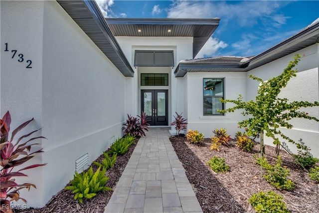 1732 SE 40th TER, Cape Coral, FL 33904