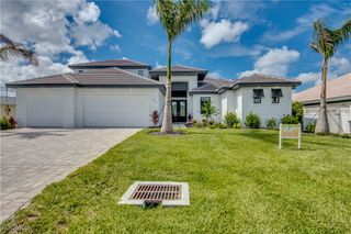 1732 SE 40th TER, Cape Coral, FL 33904