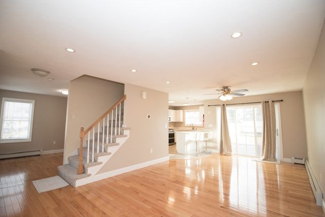 694 Westford St, Lowell, MA 01851