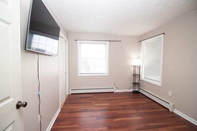 694 Westford St, Lowell, MA 01851