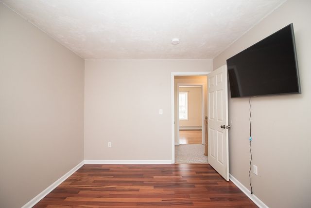 694 Westford St, Lowell, MA 01851