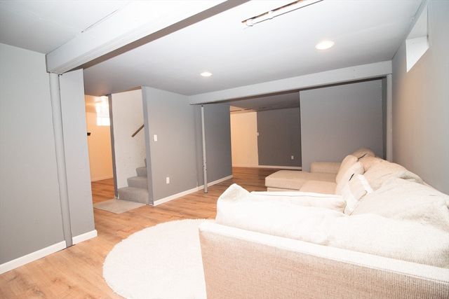 694 Westford St, Lowell, MA 01851