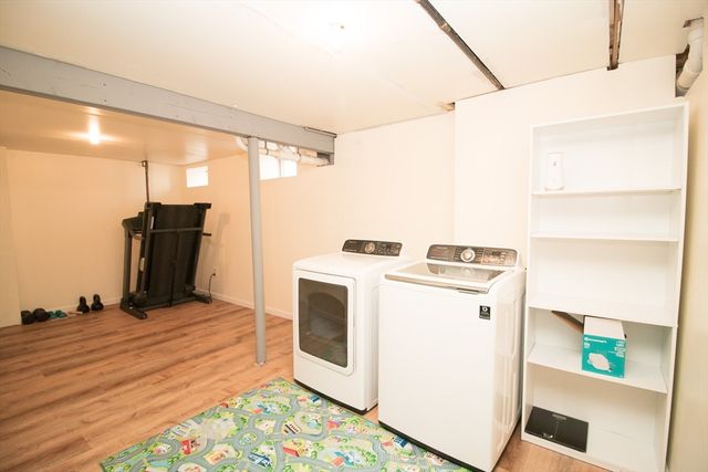 694 Westford St, Lowell, MA 01851