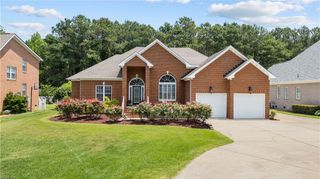 1057 Hillwell RD, Chesapeake, VA 23322