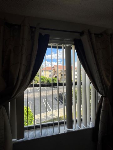 5681 Riverside Dr 203, Pompano Beach, FL 33067