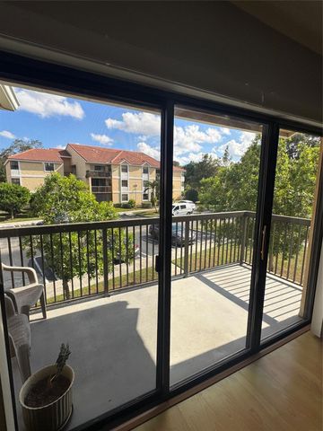 5681 Riverside Dr 203, Pompano Beach, FL 33067