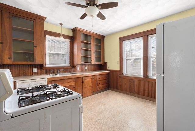 130 Wollaston Street, Cranston, RI 02910