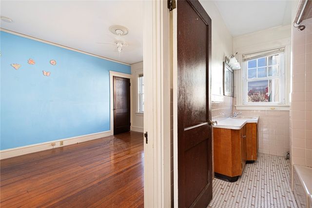 130 Wollaston Street, Cranston, RI 02910