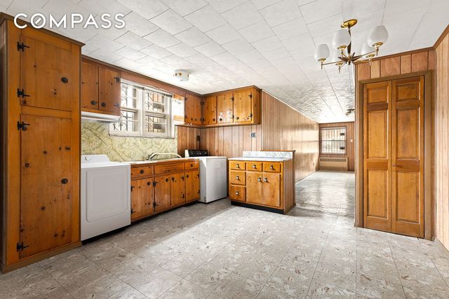 612 17th Street, New York City, NY 11218