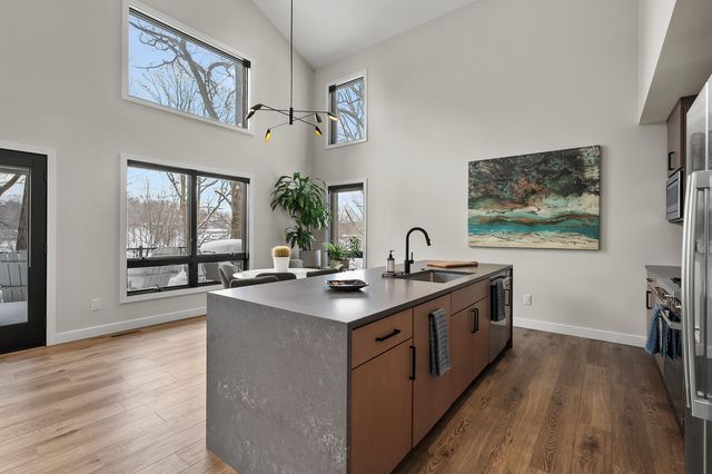 130 Singer Lake Trail, Baroda Twp, MI 49101