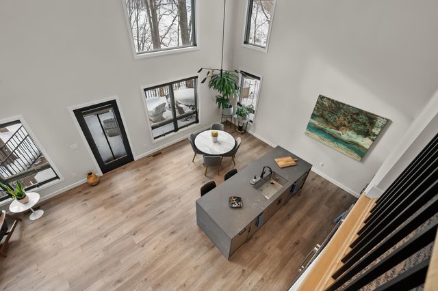 130 Singer Lake Trail, Baroda Twp, MI 49101