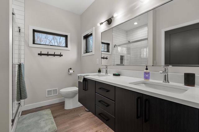 130 Singer Lake Trail, Baroda Twp, MI 49101