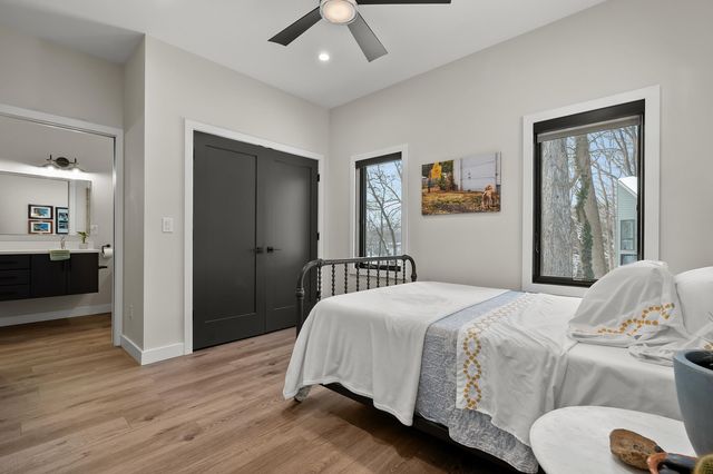 130 Singer Lake Trail, Baroda Twp, MI 49101