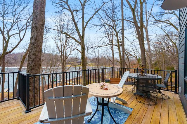 130 Singer Lake Trail, Baroda Twp, MI 49101