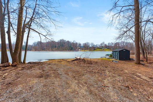 130 Singer Lake Trail, Baroda Twp, MI 49101