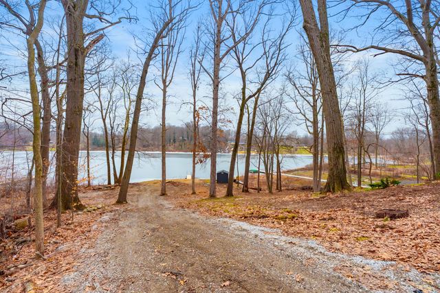 130 Singer Lake Trail, Baroda Twp, MI 49101
