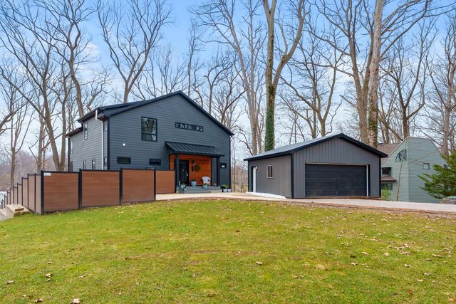 130 Singer Lake Trail, Baroda Twp, MI 49101