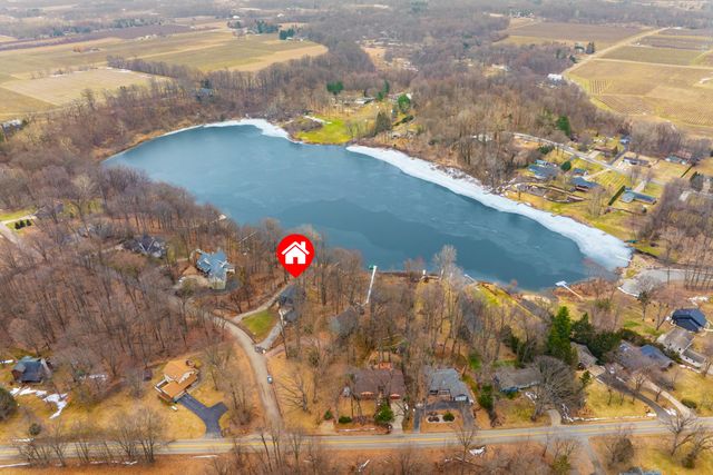 130 Singer Lake Trail, Baroda Twp, MI 49101