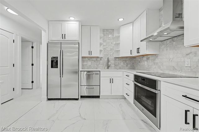 1111 N Old Woodward Avenue 24, Birmingham, MI 48009