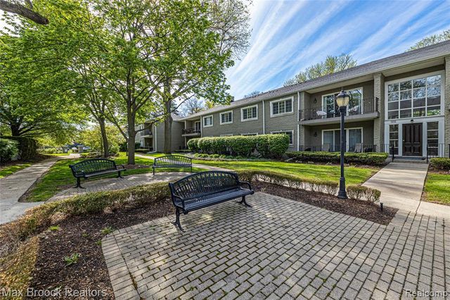 1111 N Old Woodward Avenue 24, Birmingham, MI 48009