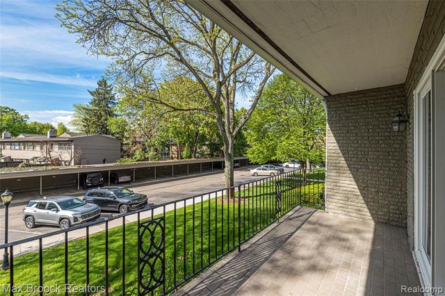 1111 N Old Woodward Avenue 24, Birmingham, MI 48009