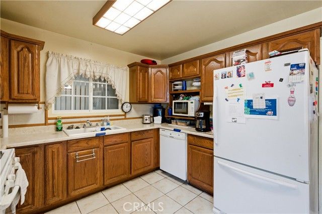 2731 W Victoria Street, Rialto, CA 92376