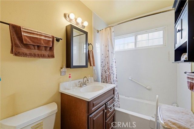 2731 W Victoria Street, Rialto, CA 92376