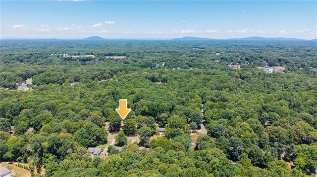 5316 Bracy Ridge Court, Pfafftown, NC 27040