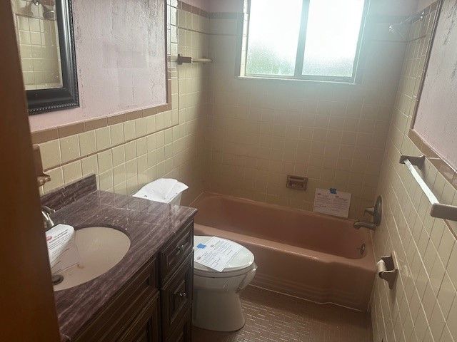 125 Woodgate Rd, Penn Hills, PA 15235