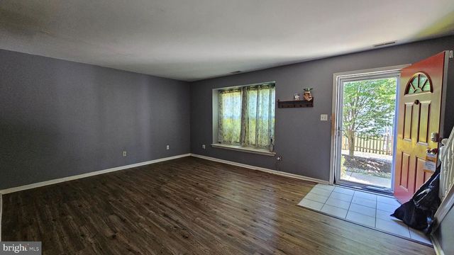 1 GAUDET CT, Mantua, NJ 08051
