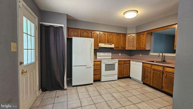 1 GAUDET CT, Mantua, NJ 08051