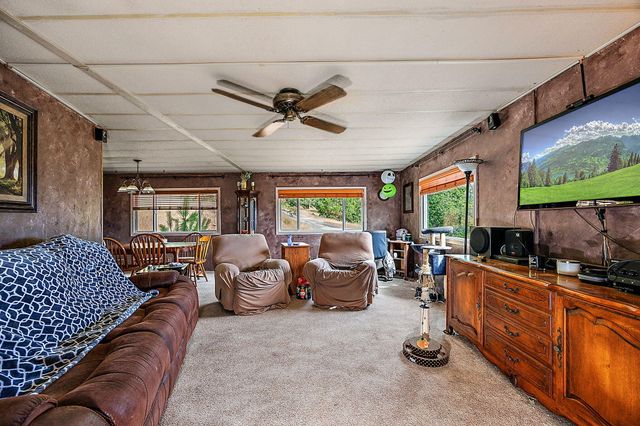 1590 Old Highway 99, Grants Pass, OR 97526