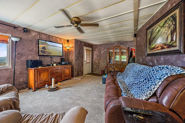 1590 Old Highway 99, Grants Pass, OR 97526