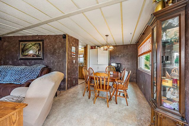 1590 Old Highway 99, Grants Pass, OR 97526