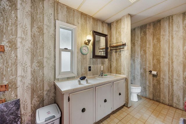 1590 Old Highway 99, Grants Pass, OR 97526